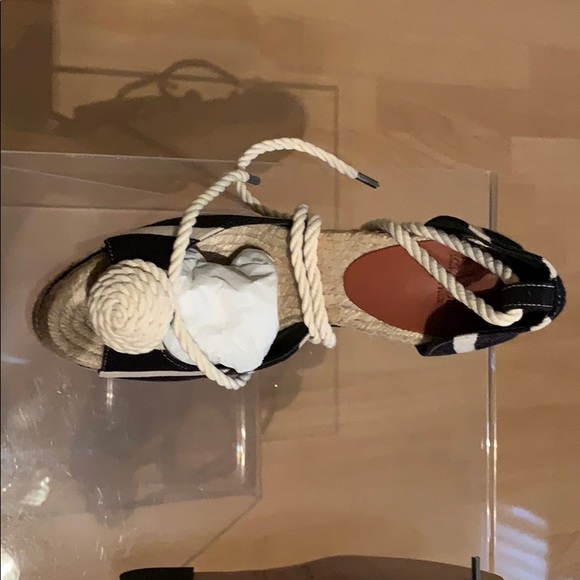 New Kate Spade Lace Up Espadrilles - Picture 4 of 7